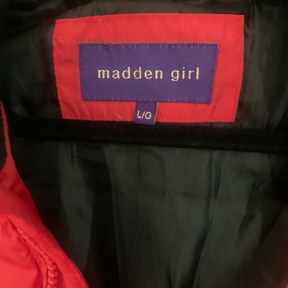 Women’s Madden Girl Logo Red Puffer Vest. Excellent Condition. Size L. - Picture 3 of 6